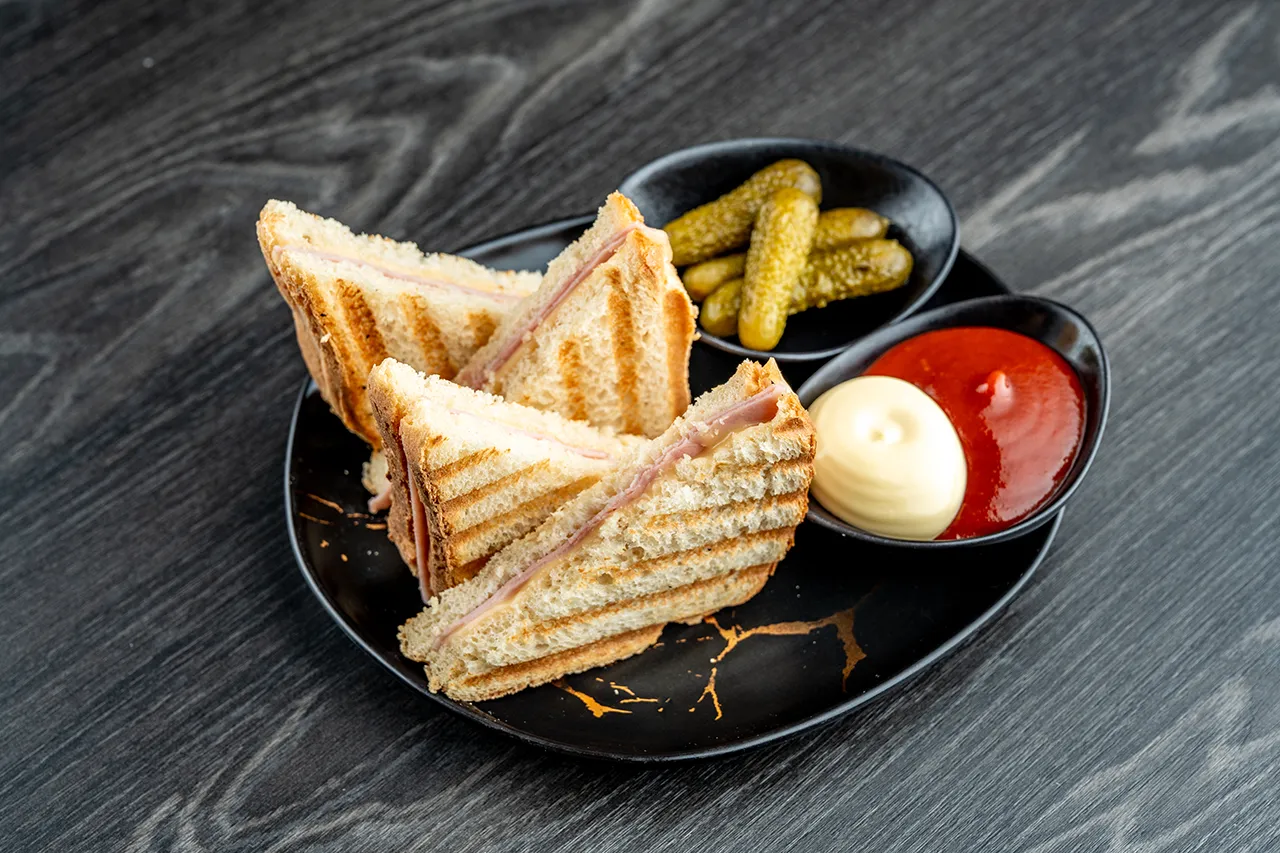 Toast doručak